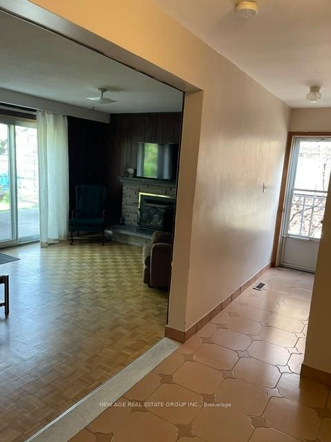 Photo 9 at 112 Anthia Drive W, Humber Summit, Toronto