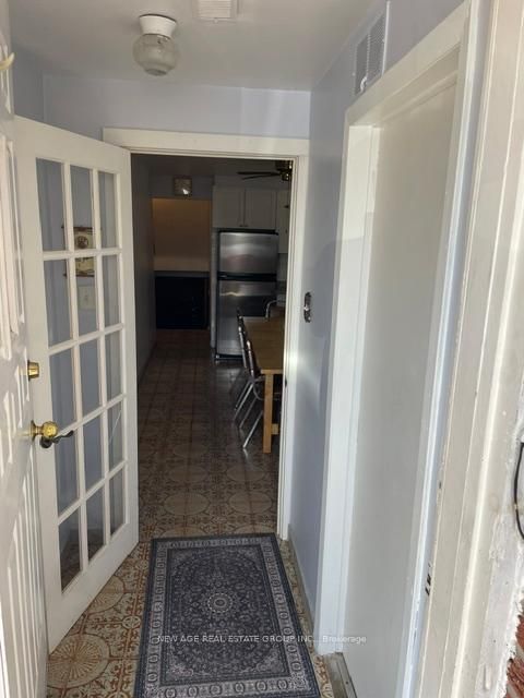 Photo 13 at 112 Anthia Drive W, Humber Summit, Toronto