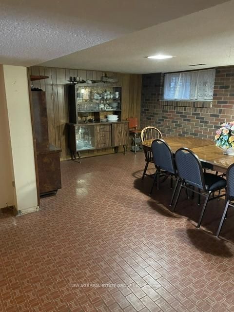 Photo 17 at 112 Anthia Drive W, Humber Summit, Toronto