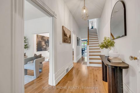 Photo 4 at 118 Lansdowne Avenue, Roncesvalles, Toronto
