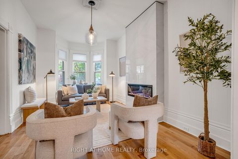 Photo 6 at 118 Lansdowne Avenue, Roncesvalles, Toronto