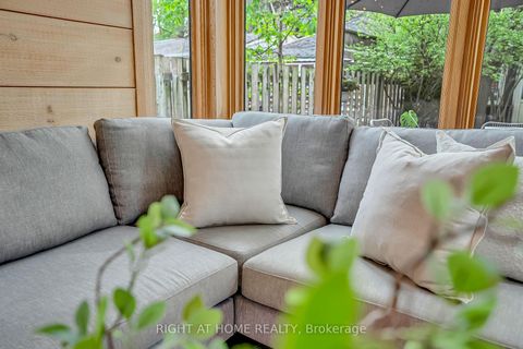 Photo 21 at 118 Lansdowne Avenue, Roncesvalles, Toronto