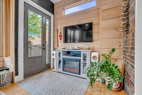Photo 23 at 118 Lansdowne Avenue, Roncesvalles, Toronto