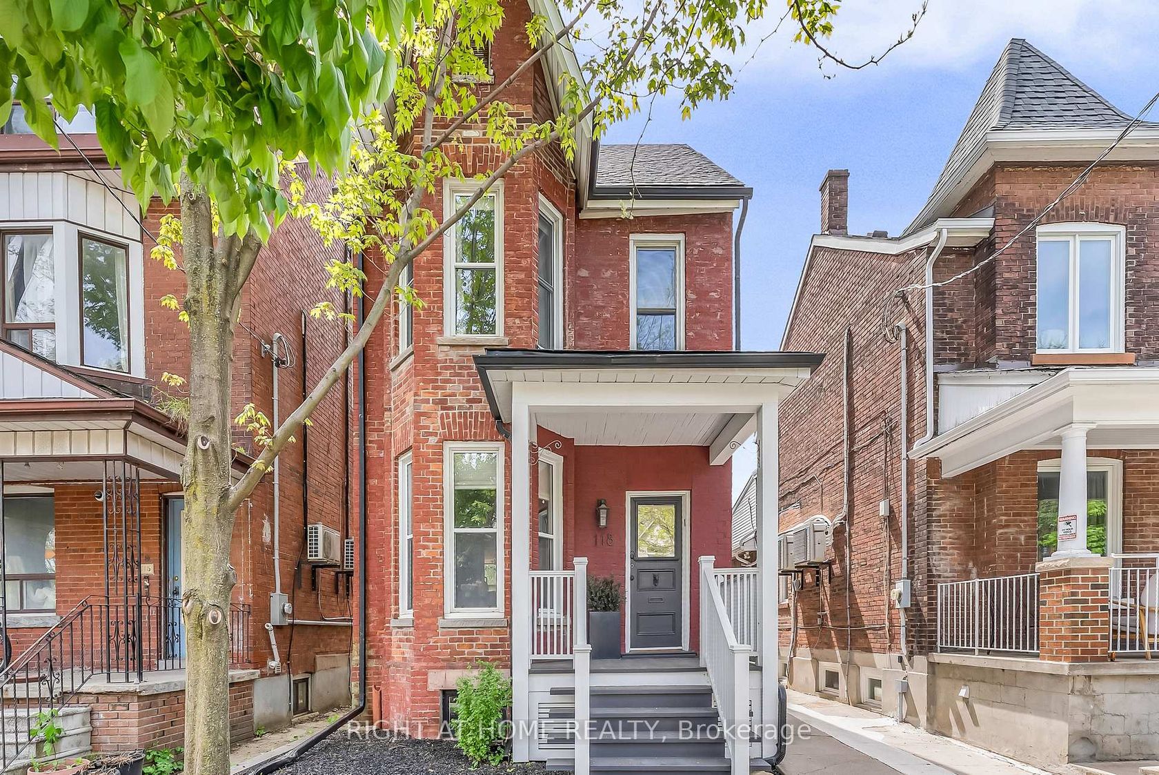 118 Lansdowne Avenue, Roncesvalles, Toronto 