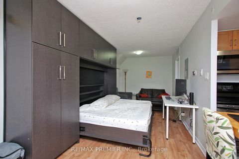 Photo 13 at 109 - 22 Western Battery Road, Niagara, Toronto