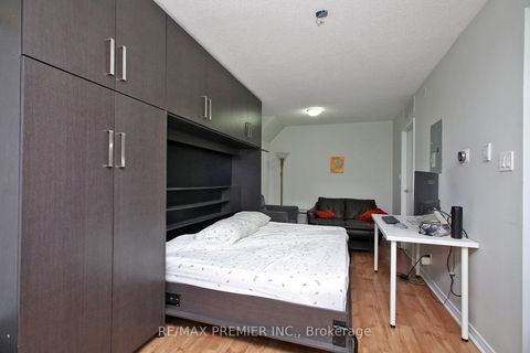 Photo 15 at 109 - 22 Western Battery Road, Niagara, Toronto