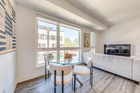 Photo 14 at 14 - 30 Ed Clark Gardens Boulevard, Pellam Park, Toronto