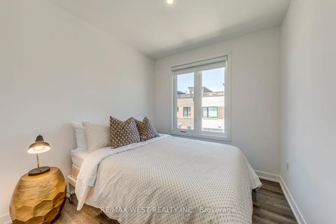 Photo 26 at 14 - 30 Ed Clark Gardens Boulevard, Pellam Park, Toronto