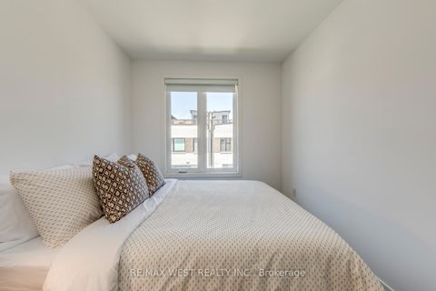Photo 27 at 14 - 30 Ed Clark Gardens Boulevard, Pellam Park, Toronto