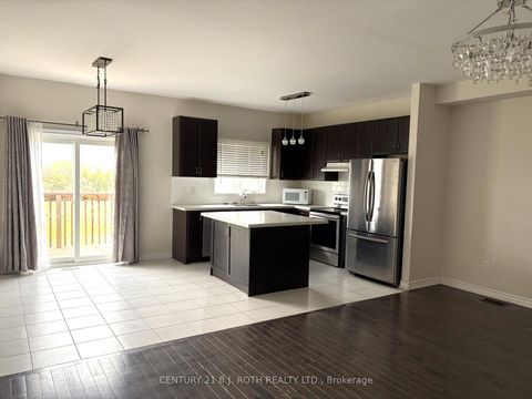 Photo 4 at 1150 Peelar Crescent, Lefroy, Innisfil