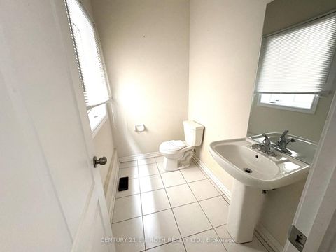 Photo 7 at 1150 Peelar Crescent, Lefroy, Innisfil