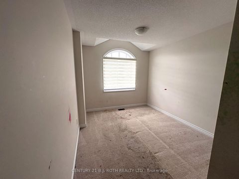 Photo 8 at 1150 Peelar Crescent, Lefroy, Innisfil