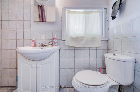Photo 12 at 211 Bellwoods Avenue, Bellwoods, Toronto