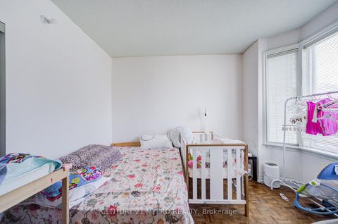 Photo 14 at 211 Bellwoods Avenue, Bellwoods, Toronto