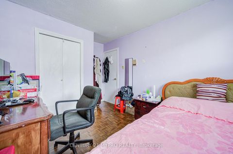 Photo 26 at 211 Bellwoods Avenue, Bellwoods, Toronto