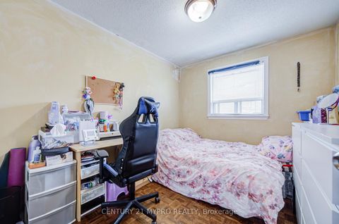 Photo 27 at 211 Bellwoods Avenue, Bellwoods, Toronto