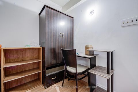 Photo 33 at 211 Bellwoods Avenue, Bellwoods, Toronto