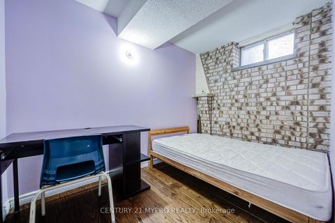Photo 37 at 211 Bellwoods Avenue, Bellwoods, Toronto