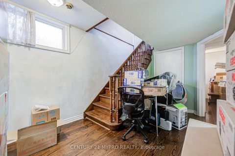 Photo 38 at 211 Bellwoods Avenue, Bellwoods, Toronto