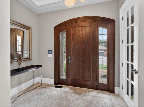Photo 2 at 3 Legacy Court, Windfields, Toronto
