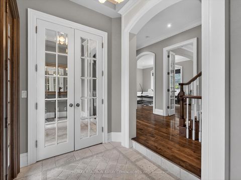 Photo 3 at 3 Legacy Court, Windfields, Toronto