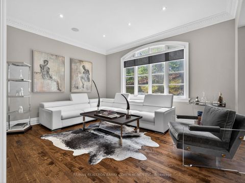 Photo 5 at 3 Legacy Court, Windfields, Toronto