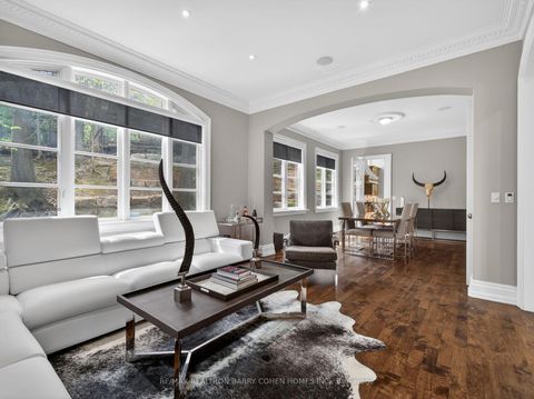 Photo 6 at 3 Legacy Court, Windfields, Toronto