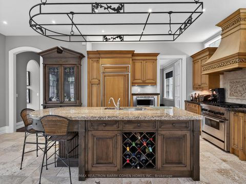 Photo 11 at 3 Legacy Court, Windfields, Toronto