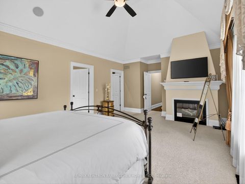 Photo 25 at 3 Legacy Court, Windfields, Toronto