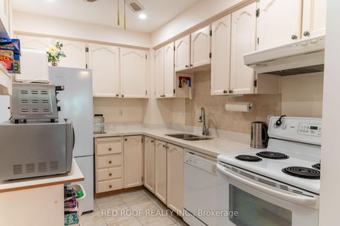 Photo 4 at 64 Farm Green Way, Donalda, Toronto