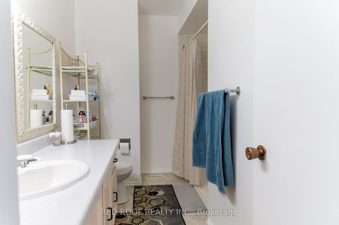 Photo 10 at 64 Farm Green Way, Donalda, Toronto