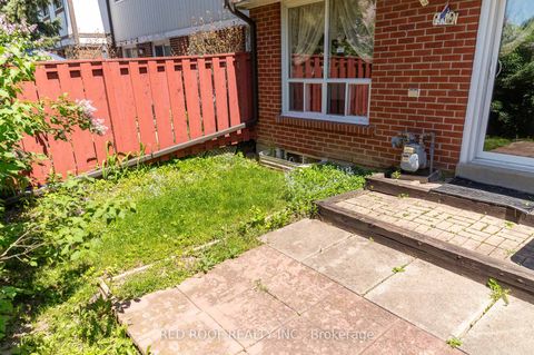 Photo 12 at 64 Farm Green Way, Donalda, Toronto