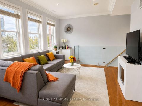 Photo 7 at 221 - 760 Lawrence Avenue W, Glen Park, Toronto