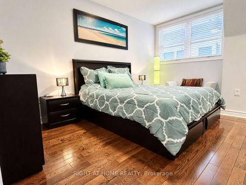 Photo 13 at 221 - 760 Lawrence Avenue W, Glen Park, Toronto
