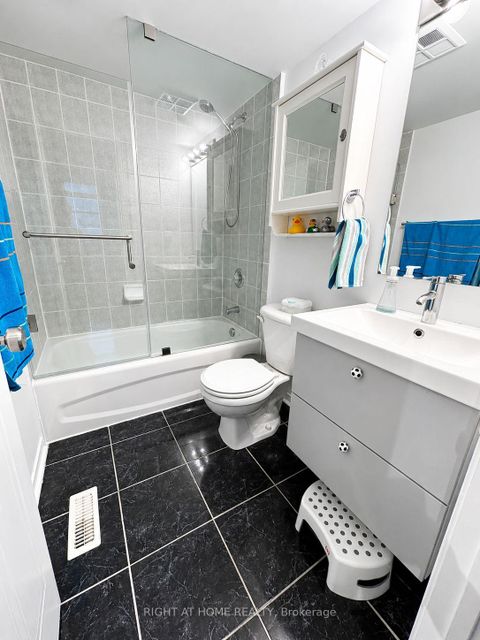 Photo 15 at 221 - 760 Lawrence Avenue W, Glen Park, Toronto