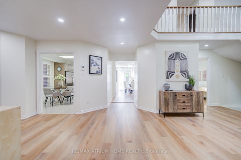 Photo 2 at 77 Rosedale Heights Drive, Uplands, Vaughan