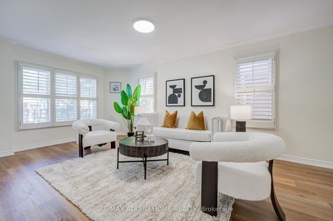 Photo 7 at 77 Rosedale Heights Drive, Uplands, Vaughan