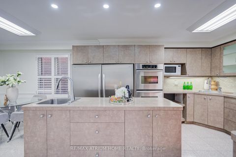 Photo 13 at 77 Rosedale Heights Drive, Uplands, Vaughan