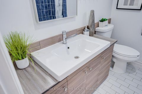 Photo 32 at 77 Rosedale Heights Drive, Uplands, Vaughan