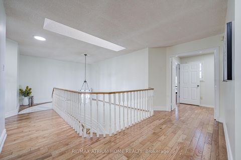 Photo 33 at 77 Rosedale Heights Drive, Uplands, Vaughan