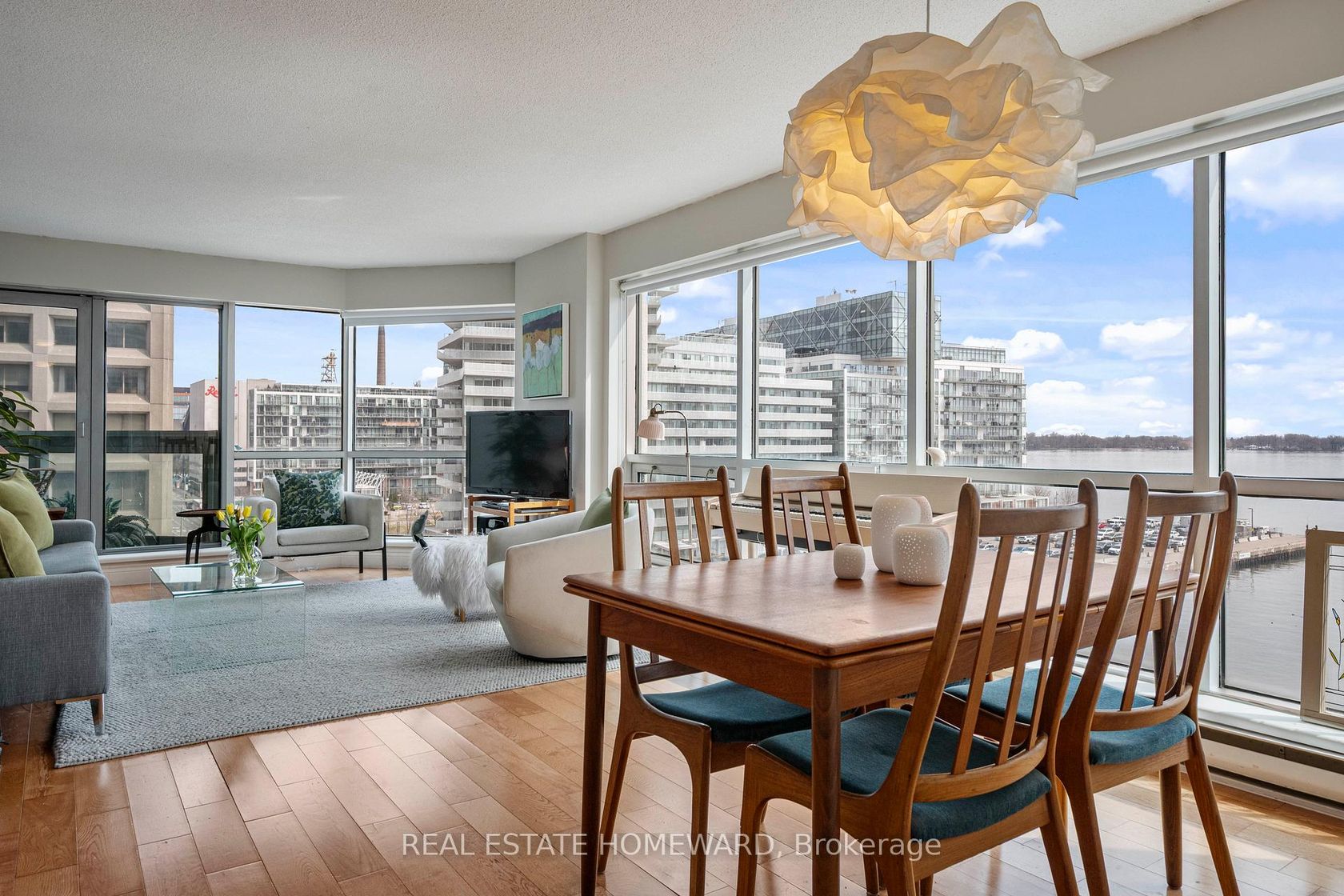 704 - 10 Queens Quay W, Waterfront Communities C1, Toronto 