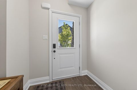 Photo 4 at 18 Stonehart Lane, East Bayfield, Barrie