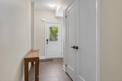 Photo 5 at 18 Stonehart Lane, East Bayfield, Barrie