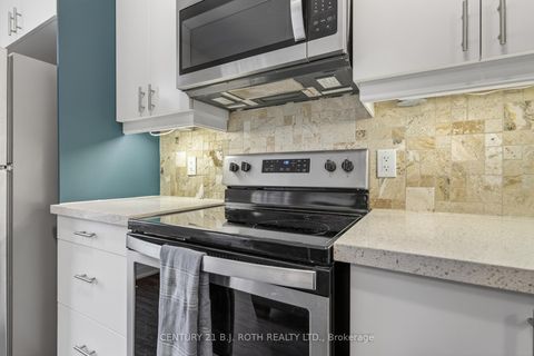 Photo 13 at 18 Stonehart Lane, East Bayfield, Barrie