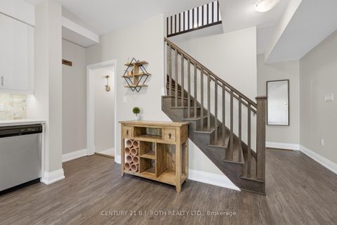 Photo 14 at 18 Stonehart Lane, East Bayfield, Barrie