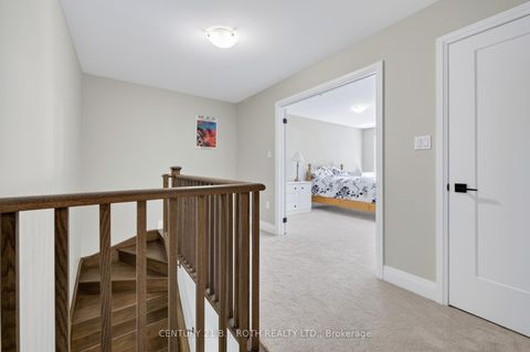 Photo 19 at 18 Stonehart Lane, East Bayfield, Barrie