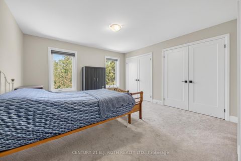 Photo 23 at 18 Stonehart Lane, East Bayfield, Barrie