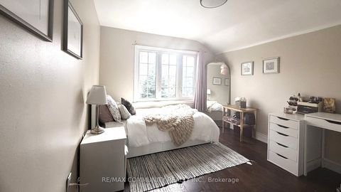 Photo 13 at 4396 Lawrence Avenue E, West Hill, Toronto