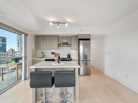 Photo 3 at 1202 - 58 Orchard View Boulevard, Eglinton, Toronto