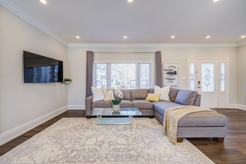 Photo 11 at 215 Willow Drive, Keswick South, Georgina
